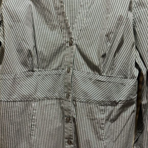 DONATED ❌ EXPRESS  Design Studio, Fitted Waist Shirt,Sz L - Picture 3 of 10